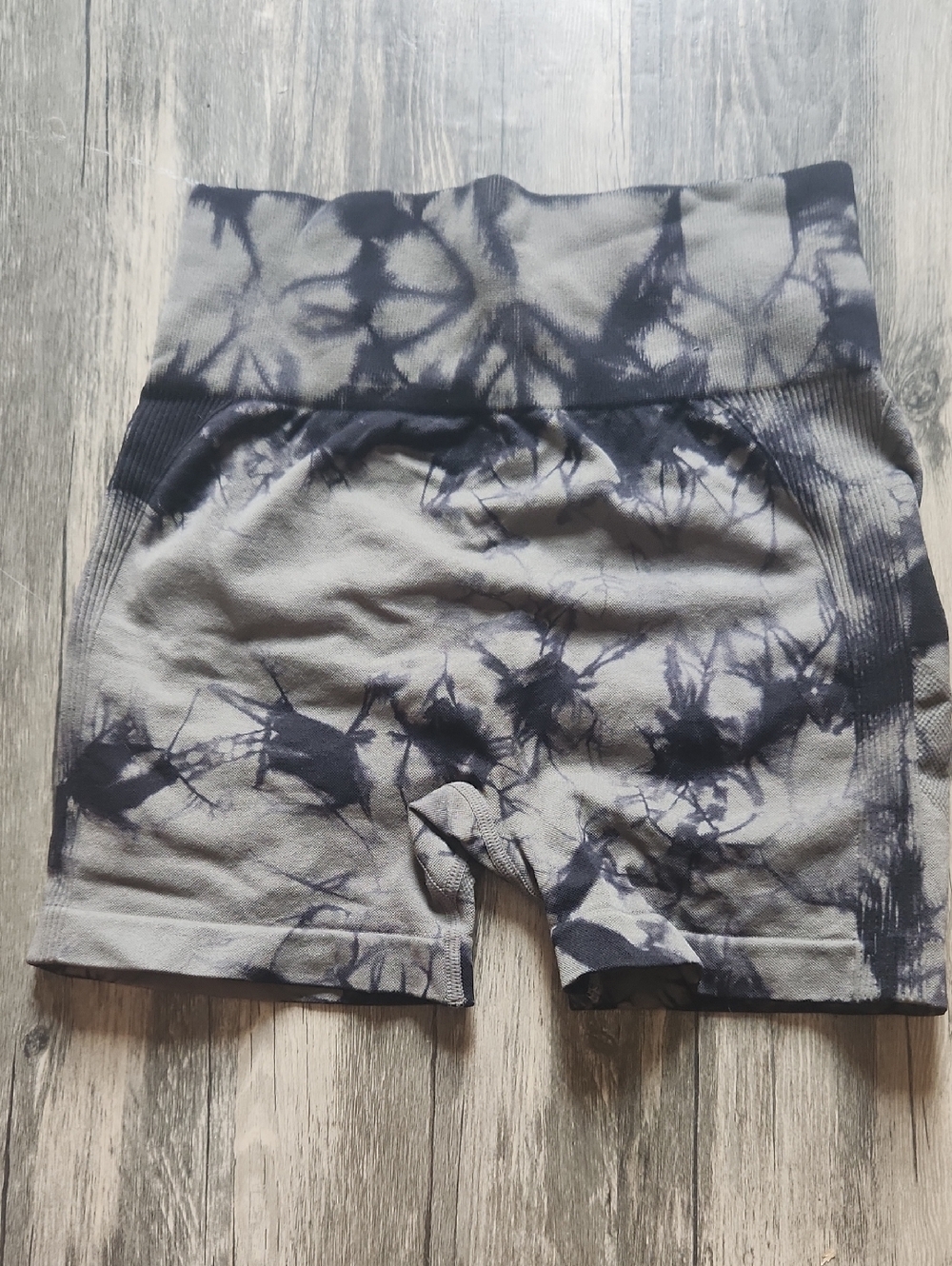 Seamless High-Waist Tie-Dye Women’s Shorts - Gray/Black